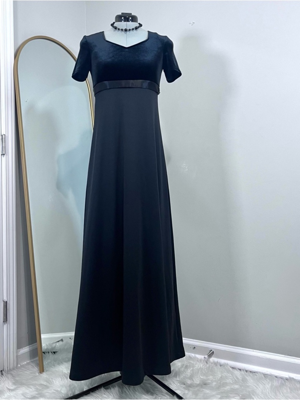 Vintage Y2K Elegant Black Short-Sleeve Empire Waist Formal Dress